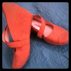 Tsubo Tan Wedges with Straps